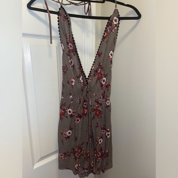 Dainty Hooligan Romper - Picture 1 of 4